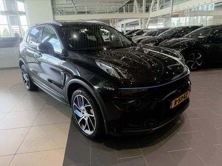 Lynk & Co 01 0
