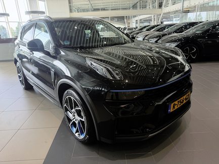 Lynk & Co 01 0