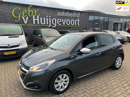 Peugeot 208 0