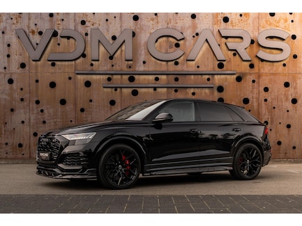 Audi RS Q8 0