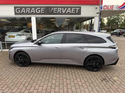 Peugeot e-308 0