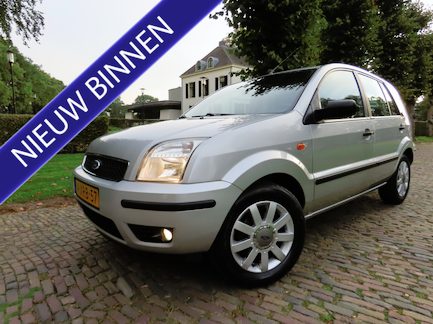 Ford Fusion 0