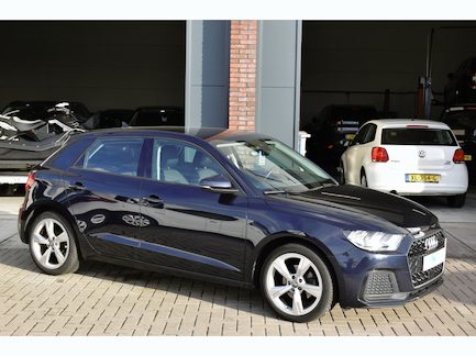 Audi A1 0