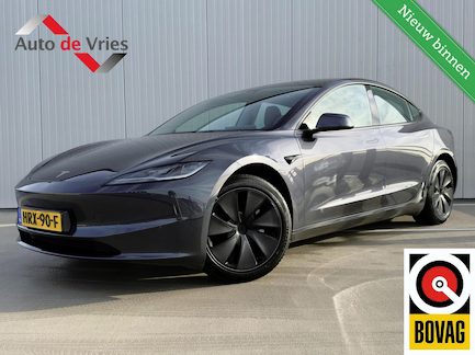 Tesla Model 3 0