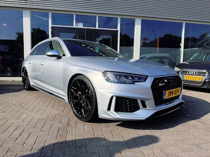Audi RS4 0