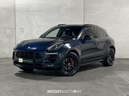 Porsche Macan 0