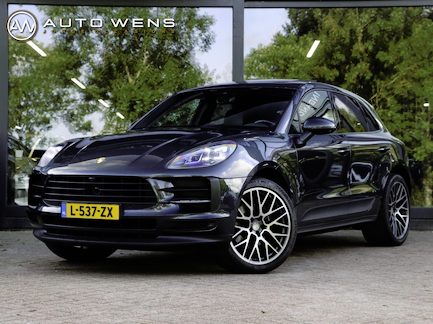 Porsche Macan 0