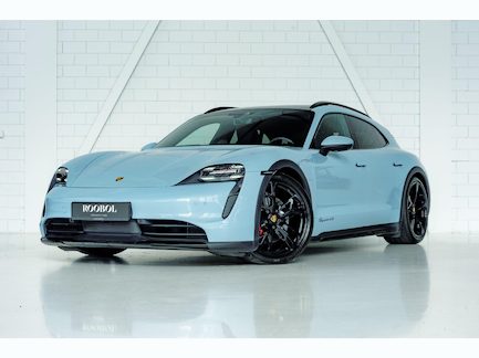 Porsche Taycan Cross Turismo 0