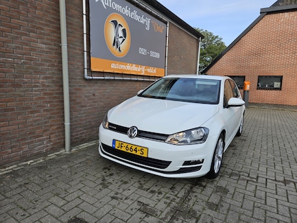 Volkswagen Golf 0