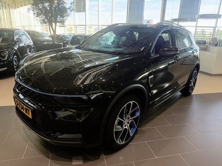 Lynk & Co 01 0