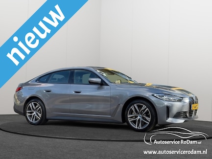 BMW i4 0
