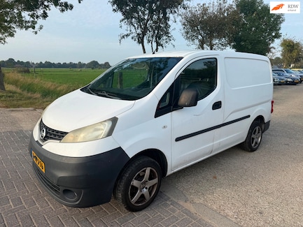 Nissan NV200 0
