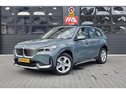 BMW iX1 0