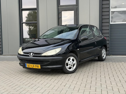 Peugeot 206 0
