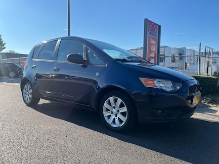 Mitsubishi Colt 0