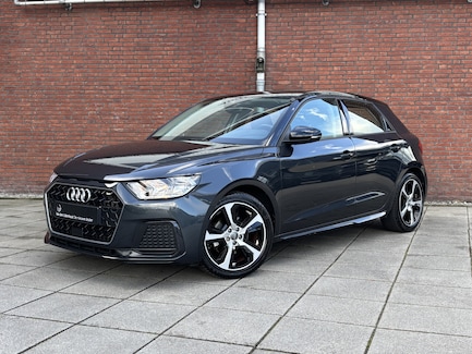 Audi A1 0