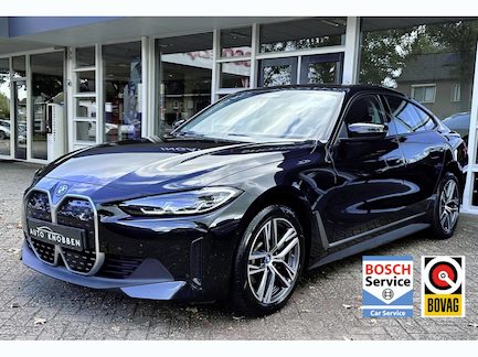 BMW i4 0