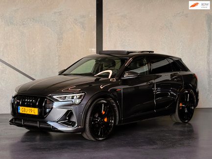 Audi E-tron 0
