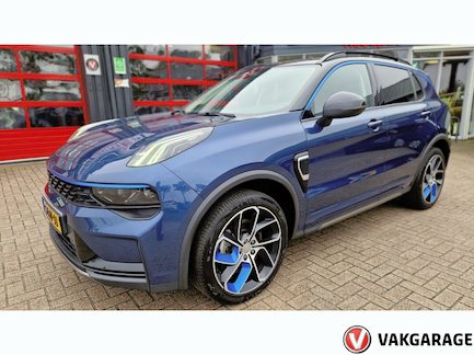 Lynk & Co 01 0