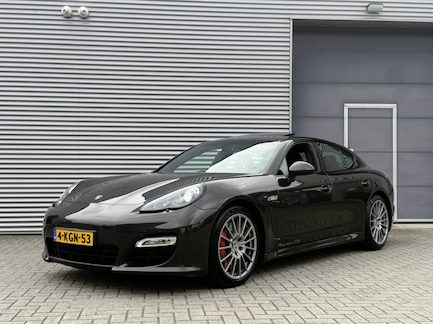 Porsche Panamera 0
