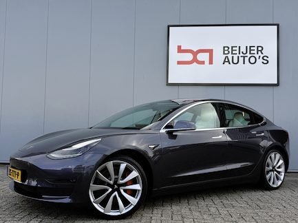 Tesla Model 3 0