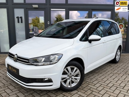Volkswagen Touran 0