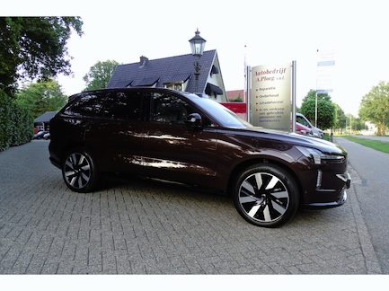 Volvo EX90 0