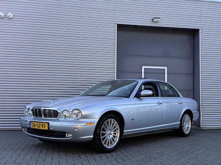 Jaguar XJ 0