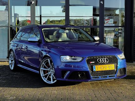 Audi RS4 0