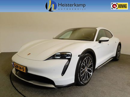 Porsche Taycan Cross Turismo 0