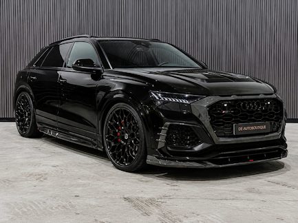Audi RS Q8 0