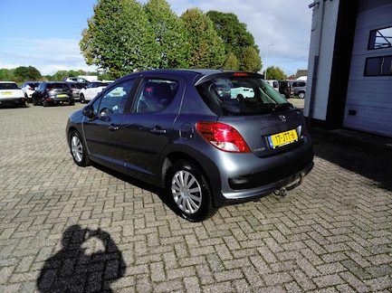 Peugeot 207 0