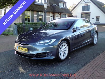 Tesla Model S 0
