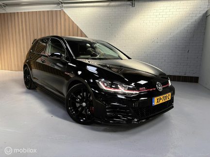 Volkswagen Golf 0