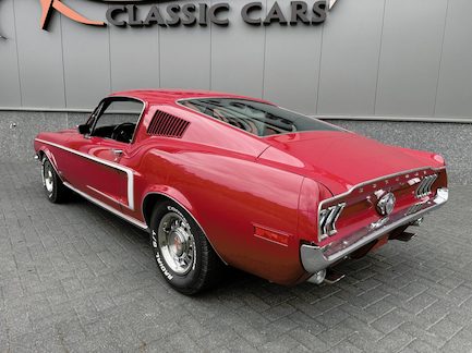Ford Mustang 0