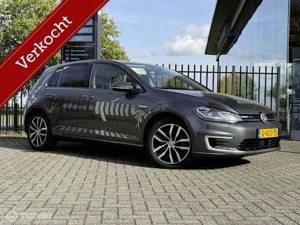 Volkswagen E-Golf 0