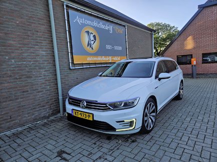Volkswagen Passat 0