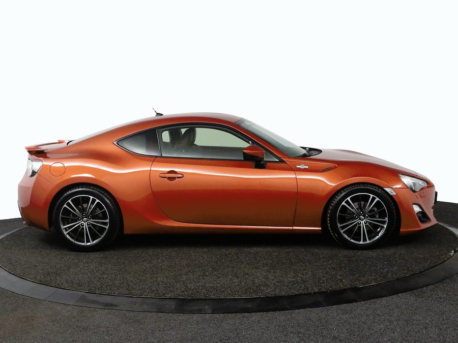 Toyota GT86 2.0 D-4S 200 ch • Propulsion • Boîte manuelle 6 • Cuir • GPS • Sièges chauffants