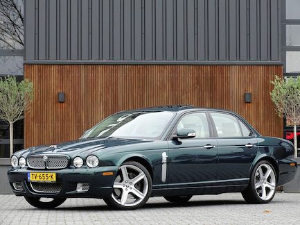 Jaguar XJR 0