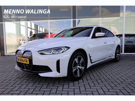 BMW i4 0