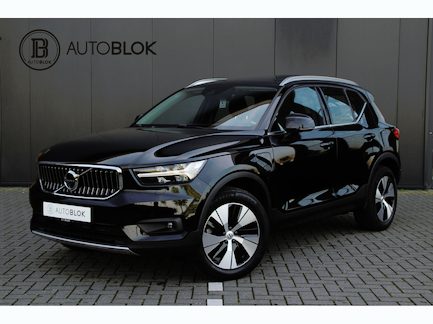 Volvo XC40 0