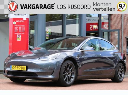 Tesla Model 3 0