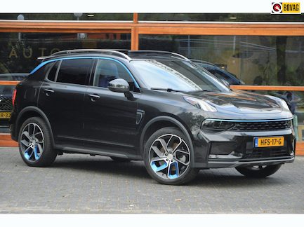 Lynk & Co 01 0