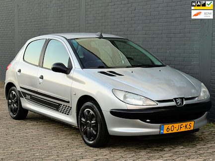 Peugeot 206 0