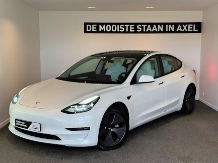 Tesla Model 3 0