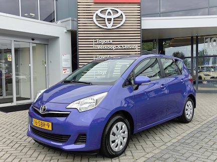 Toyota Verso-S 0
