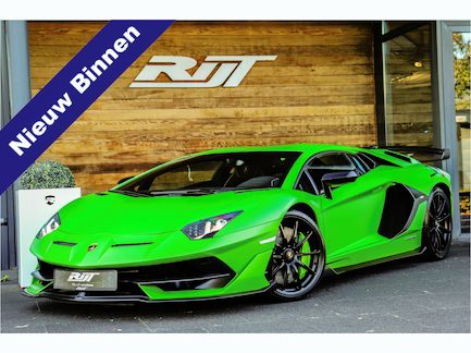 Lamborghini Aventador 0