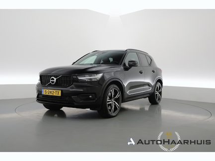 Volvo XC40 0