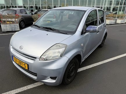 Daihatsu Sirion 0