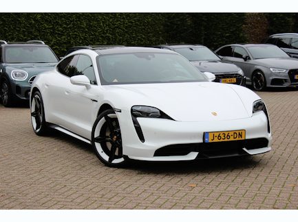 Porsche Taycan 0